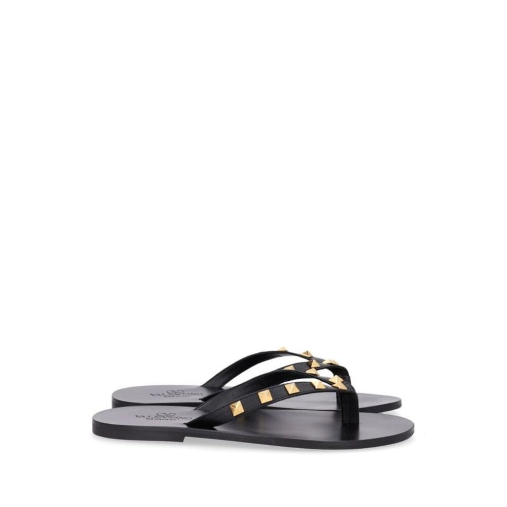 Valentino Garavani Men Rockstud Leather Thong Sandals